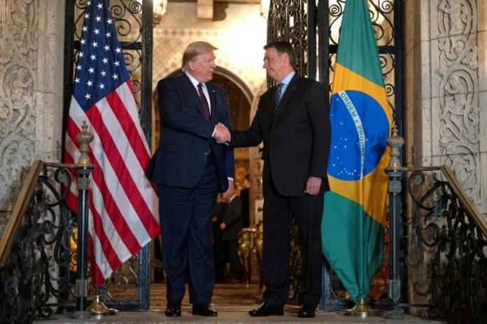Trump y Bolsonaro se reúnen en Florida antes de un acuerdo bilateral de defensa