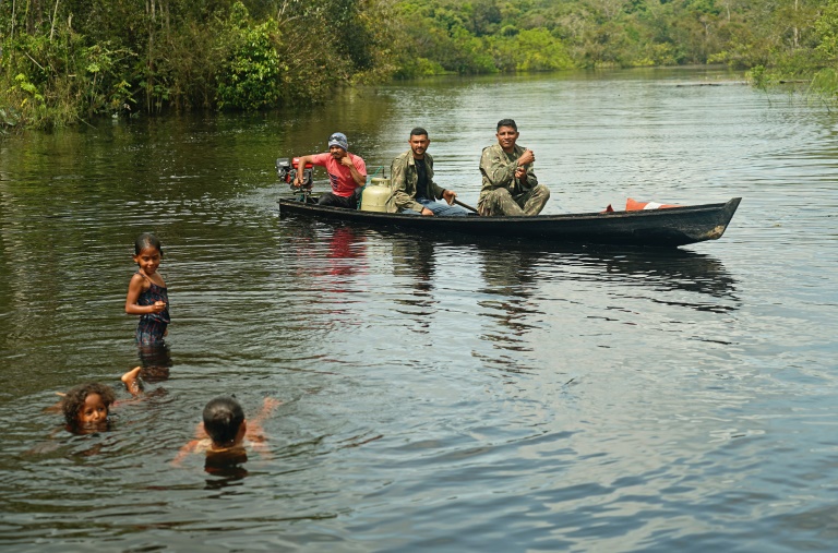 Los jóvenes de la Amazonia, guardianes orgullosos de la selva