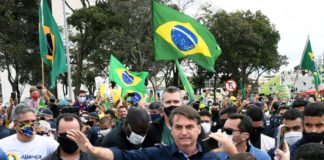 EEUU prohíbe vuelos desde Brasil mientras América Latina supera las 40.000 muertes por covid-19