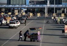 EEUU acuerda con México y Canadá extender 30 días las restricciones de tránsito en sus fronteras