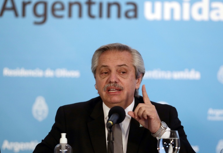 Argentina mejora oferta y apuesta a lograr canje de deuda a fin de agosto