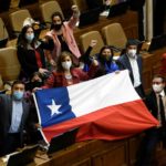 Congreso chileno aprueba ley de retiro de fondos de pensiones