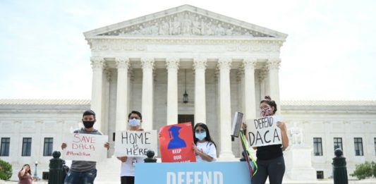 EEUU permitirá a Dreamers renovar protección por un año