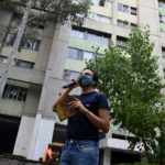 El cuentacuentos que entretiene a niños confinados por la pandemia en México