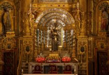 Restauración de iglesias patrimoniales de Quito se reanuda en medio de la pandemia