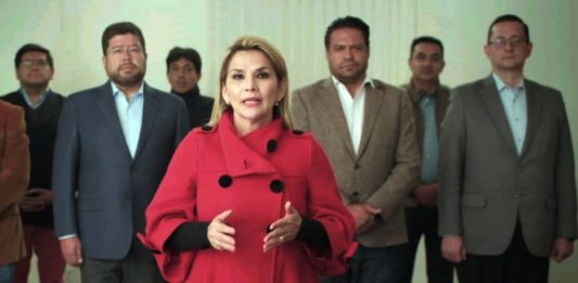 Jeanine Áñez renuncia a candidatura en comicios de octubre