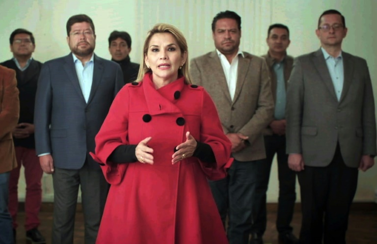 Jeanine Áñez renuncia a candidatura en comicios de octubre