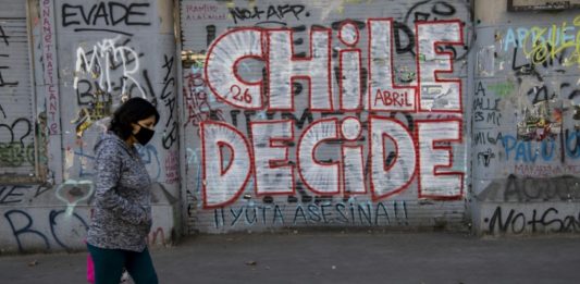 Las distintas miradas políticas frente al plebiscito en Chile
