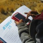 Unos 300.000 escolares peruanos desertan durante la pandemia