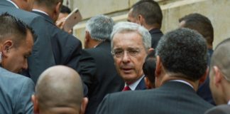 Expresidente colombiano Álvaro Uribe recobra libertad