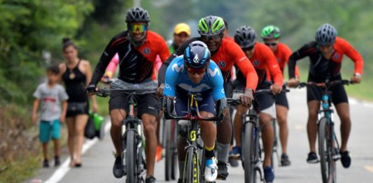 Ciclista colombiano discapacitado apunta a olimpiadas en Tokio