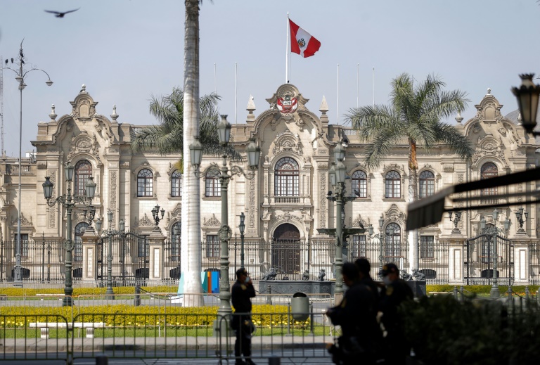 Congreso peruano elige a Francisco Sagasti como nuevo presidente