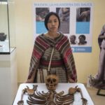 Restos de una mujer que vivió hace 600 años maravillan a arqueólogos en Perú