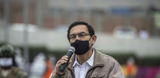 Vizcarra anuncia que se defenderá de nuevo juicio de destitución