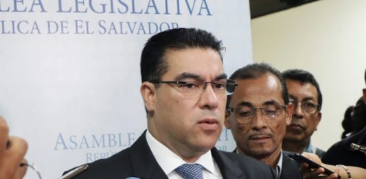 Detienen en el Salvador a grupo de exterminio con nexos policiales