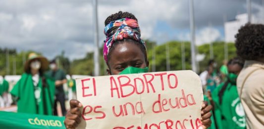 Legislaciones sobre el aborto, muy dispares según los países