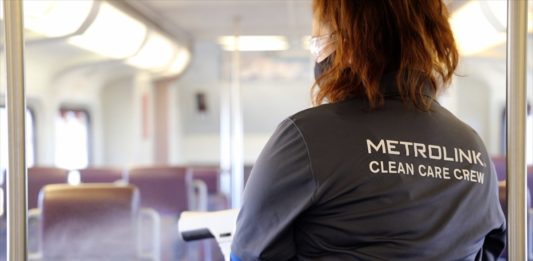 Metrolink instala filtros de aire antimicrobianos en sus trenes