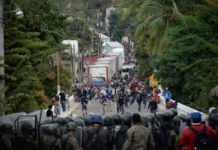 EEUU, México y Guatemala cierran paso a caravanas migrantes