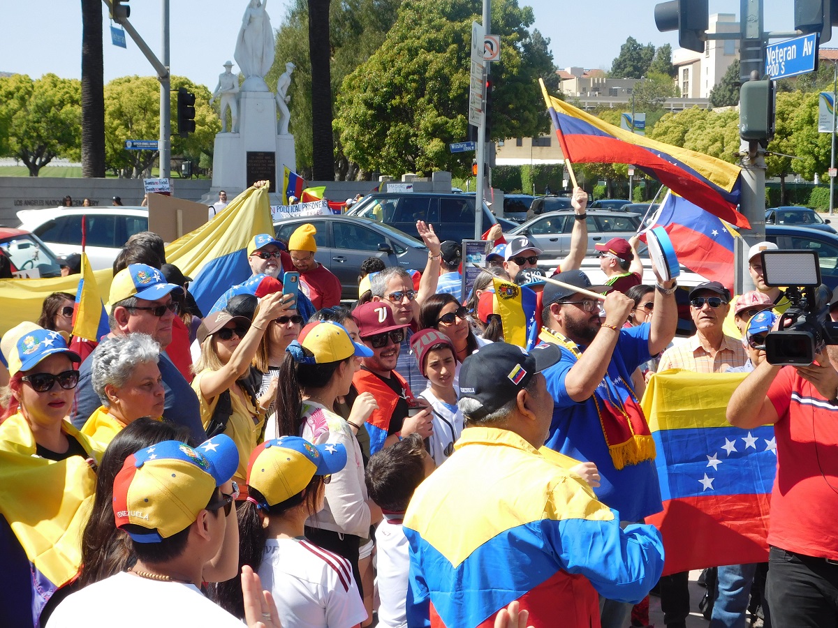 Presentan proyecto de ley para otorgar TPS a venezolanos en EEUU