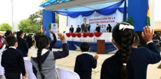 Año escolar en Bolivia arranca sin clases presenciales