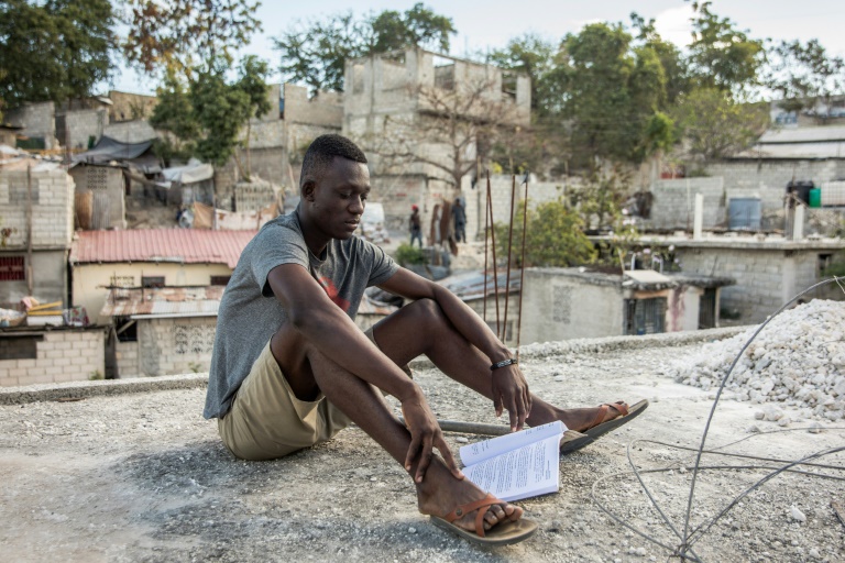 Crisis política afecta educación de niños y jóvenes haitianos