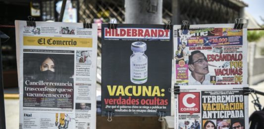 Perú enfrenta escándalo por supuesta corrupción en vacunaciones