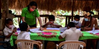 Centroamérica reabre escuelas de forma urgente y gradual