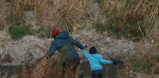 Niño de nueve años muere intentando migrar a EEUU