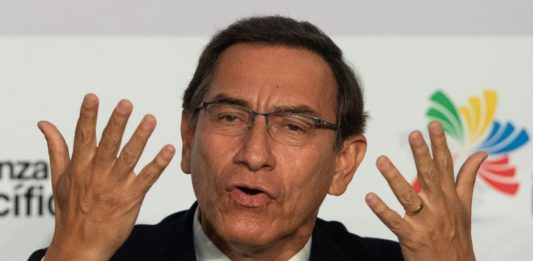 Piden 18 meses de prisión para expresidente peruano Vizcarra