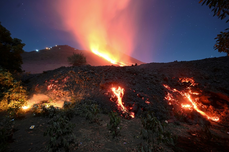 Volcán de Pacaya mantiene fuerte actividad eruptiva