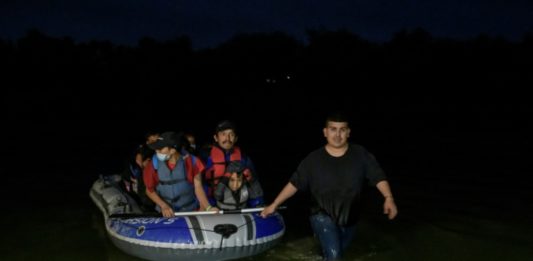 EEUU lanza operación contra redes de tráfico de migrantes