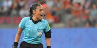 Defensa-Del Valle un partido con cuaterna arbitral femenina