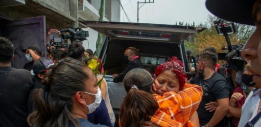 Despiden a víctimas de accidente de metro en México