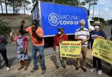 Hondureños reciben vacunas anticovid donadas por El Salvador