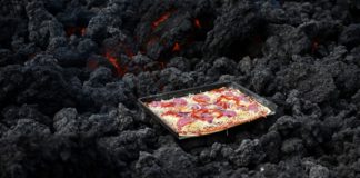 La pizza 'cocinada' al calor de un volcán en Guatemala