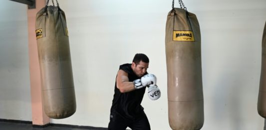 Las aspiraciones del boxeador Nalek Korbaj en Tokio-2020