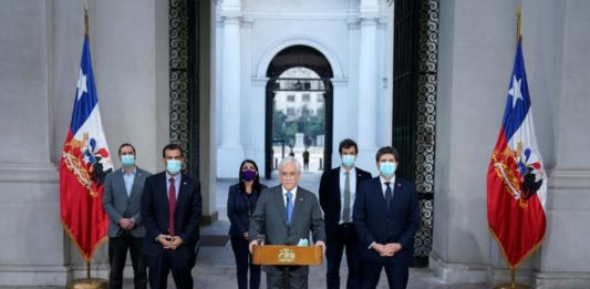 Nueva ley en Chile permite cambiar orden de los apellidos