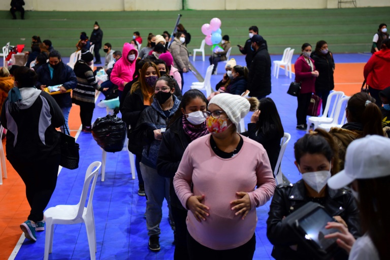 COVID-19 también golpea a las embarazadas en Latinoamérica