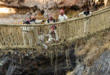 Restauran al Q'eswachaka, el último puente colgante inca en Perú
