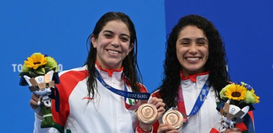 Dos clavadistas le regalan a México su segundo bronce en Tokio