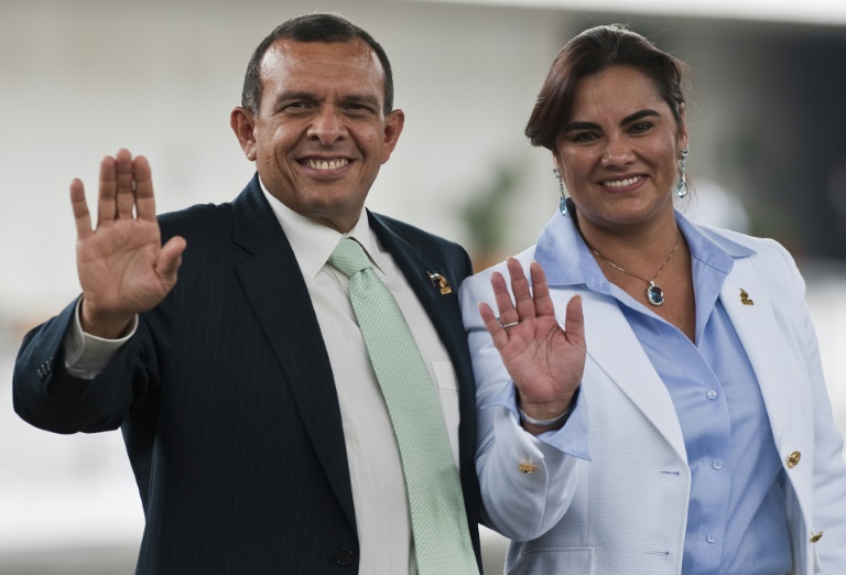 EEUU veta ingreso de expresidente de Honduras Porfirio Lobo