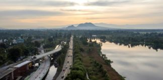 La obra que amenaza al humedal de Xochimilco