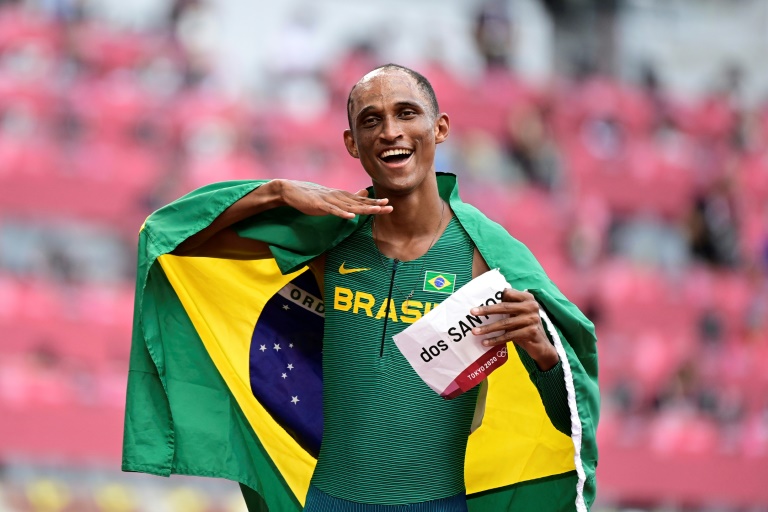 Alison dos Santos, un fenómeno en alza del atletismo mundial