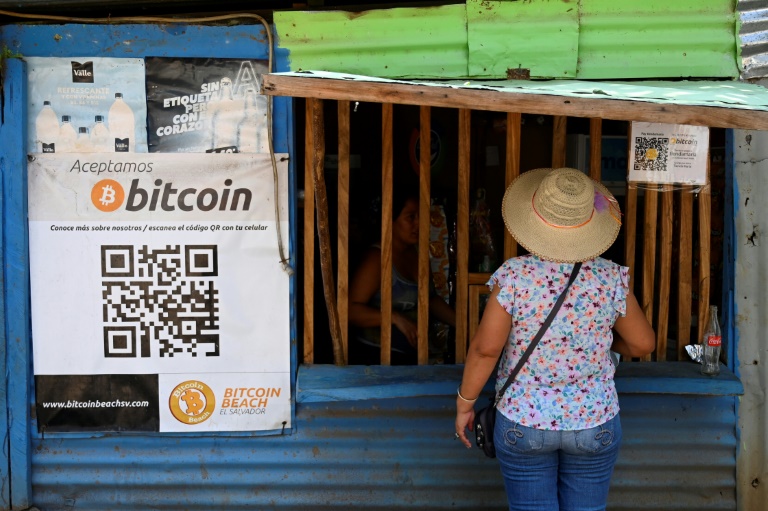 El Salvador adopta oficialmente el bitcóin como moneda legal