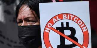 El Salvador inicia la era bitcóin con algunos contratiempos