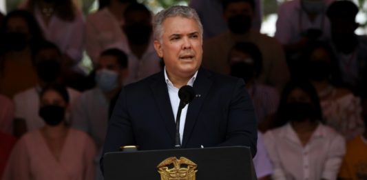 Invalidan en Colombia prisión perpetua para ciertos delitos