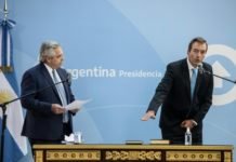 Resultados electorales ocasionan cambios al gobierno de Fernández