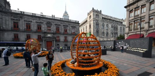 Dedican memorial a víctimas de la pandemia en Ciudad de México