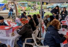 Pueblo rapa nui no reabrirá la Isla de Pascua al turismo
