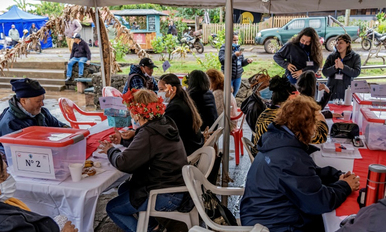 Pueblo rapa nui no reabrirá la Isla de Pascua al turismo